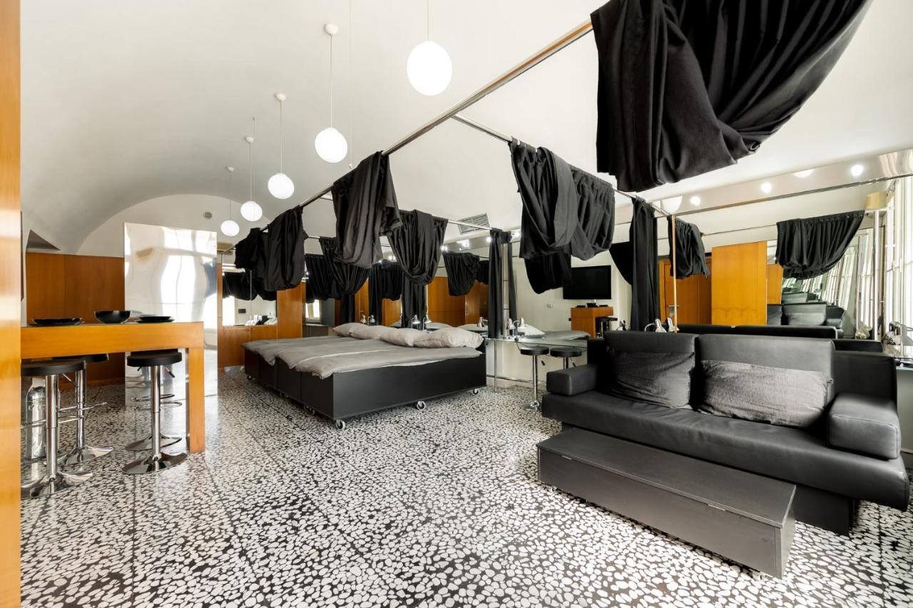 Hostel Hospitality House - H H H Любляна Екстер'єр фото