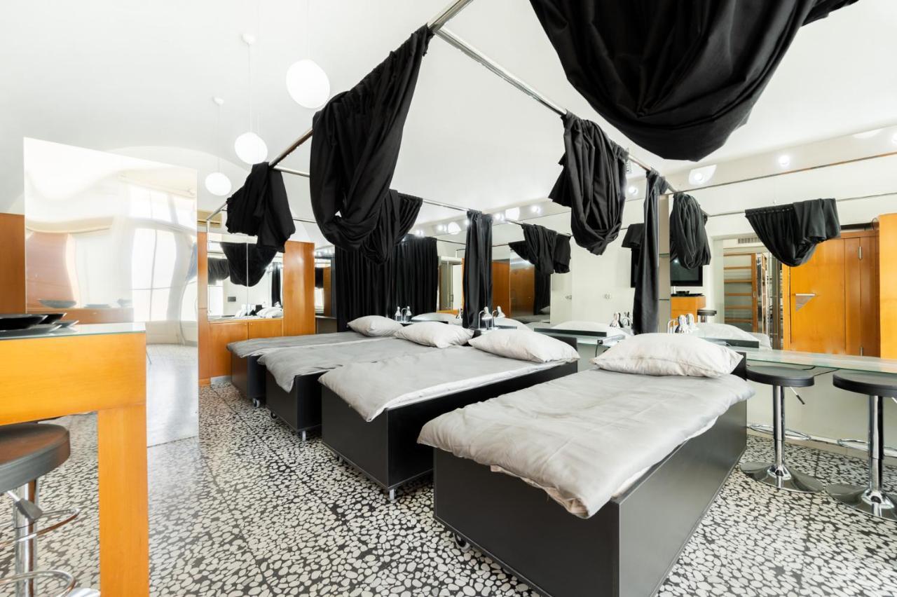 Hostel Hospitality House - H H H Любляна Екстер'єр фото